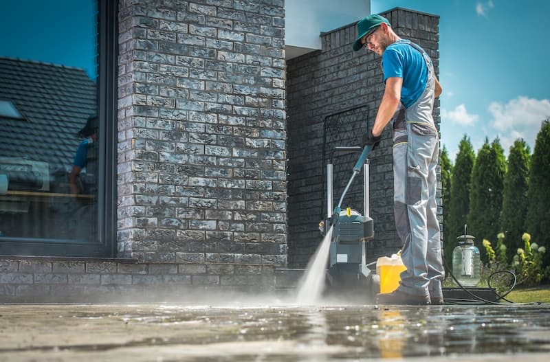 Making The Best Exterior Cleaning Decisions For Your Home Or Business